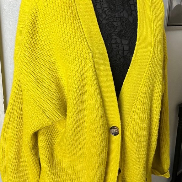 American Eagle Outfitters Other - American Eagle Cardigan